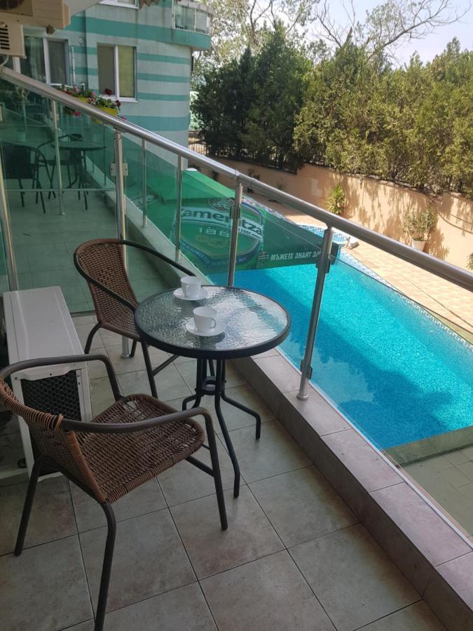 First Sea Line Coast Apartment Friends Поморие Екстериор снимка
